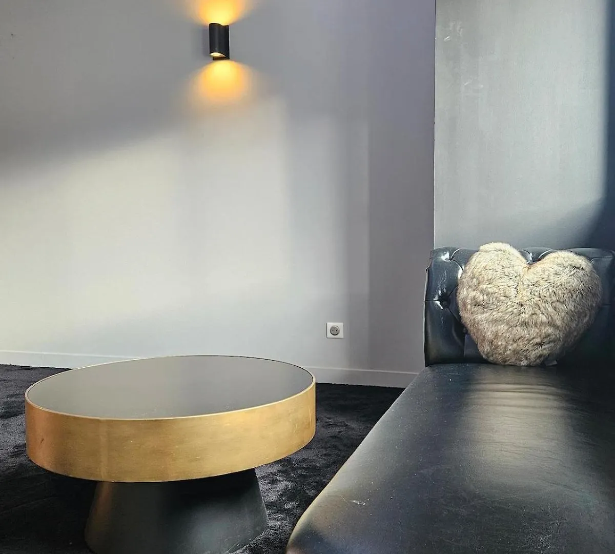 Апартаменты Love Room Le Jardin D'Eden